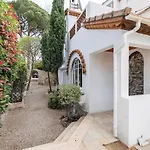 Stunning Juan Les Pins 5 Bed With Pool Вилла Антиб