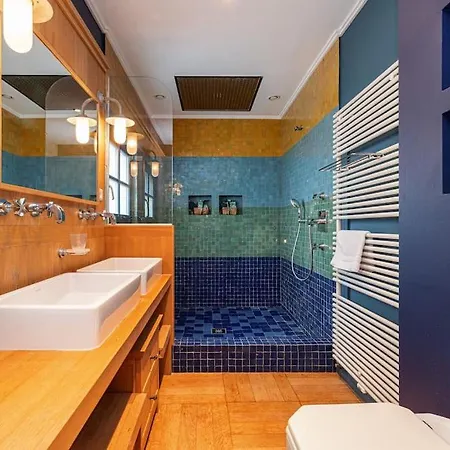 Stunning Juan Les Pins 4 Bed With Pool