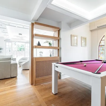 Stunning Juan Les Pins 5 Bed With Pool Antibes