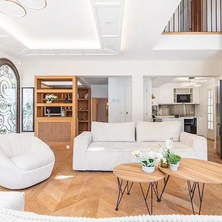 Stunning Juan Les Pins 5 Bed With Pool Villa