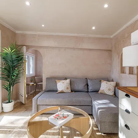 Stunning Juan Les Pins 5 Bed With Pool 别墅