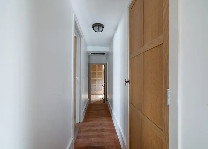 Stunning Juan Les Pins 4 Bed With Pool Villa