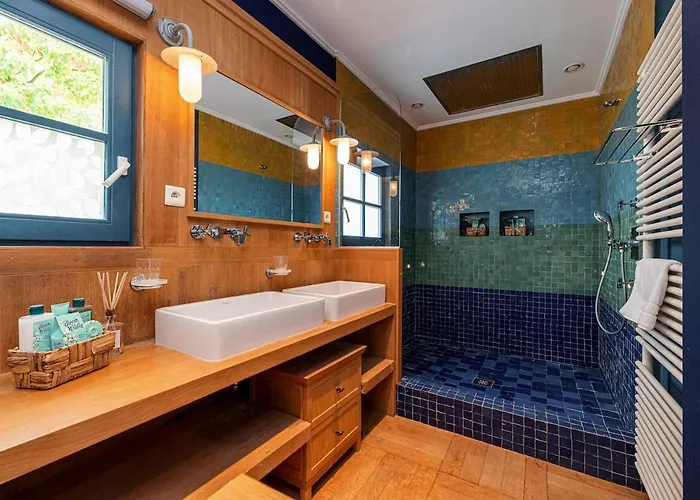 别墅 Stunning Juan Les Pins 5 Bed With Pool