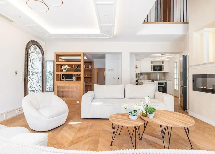 Stunning Juan Les Pins 5 Bed With Pool Villa