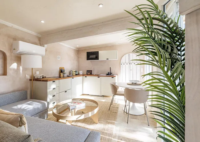 Stunning Juan Les Pins 5 Bed With Pool Antibes